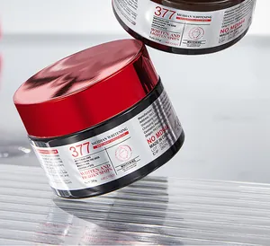 Vista detallada de la crema antimanchas Meidian 377 con tapa metálica roja brillante