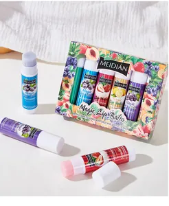 Detalle del set de 6 bálsamos labiales hidratantes de frutas MEIDIAN en caja colorida