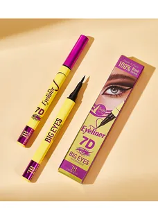 Vista macro dettagliata dell'eyeliner nero impermeabile Tao Beauty 7D e confezione