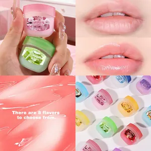 Detailweergave van DK'DE 8-delige lippenbalsemset met textuur en voor-na effect