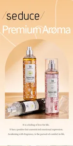 Gros plan des sprays parfumés Tao Beauty aux motifs floraux variés