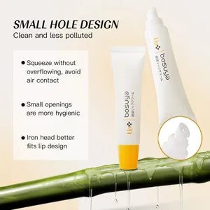 Feuchtigkeitsspendender Lippenbalsam mit kleinem Loch-Design für hygienische Anwendung