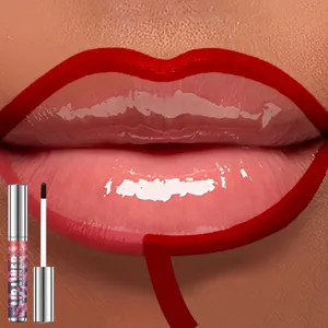 Dettaglio ravvicinato dell'applicazione e dell'effetto peel-off del lip liner QICIY rosso