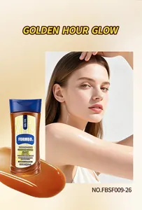 Gros plan sur l'huile en gel FORMBO Golden Hour Glow montrant un effet scintillant sur la peau