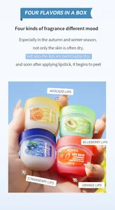 Vista detallada de cuatro bálsamos labiales hidratantes con sabor a frutas set.