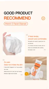 Detalle del limpiador facial ADMD Vitamina C con textura de espuma rica y cremosa