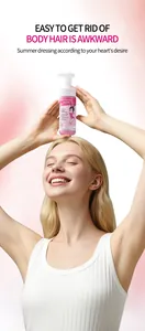 Mousse depilatoria delicata per una pelle liscia presentata da una modella sorridente
