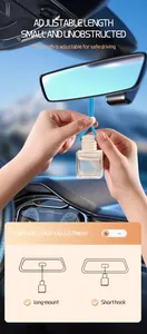 Vue détaillée d'un pendentif de parfum de voiture réglable en verre avec cordon bleu