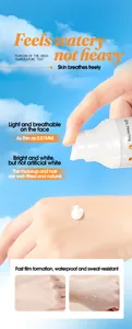 Vue détaillée montrant la texture crémeuse et l'effet imperméable de la crème protectrice