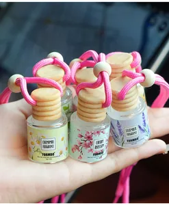 Désodorisants de voiture FORMBO à suspendre avec parfums floraux et bouchon bois