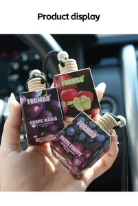 Vue détaillée des désodorisants de voiture suspendus FORMBO aux parfums de fruits