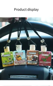 Vue détaillée des désodorisants de voiture FORMBO aux parfums de fruits et de café