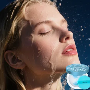 Waterspatten op gezicht tonen het waterdichte effect van QICIY matte poeder