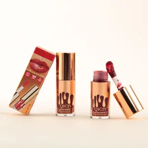 Detailansicht von QICIY feuchtigkeitsspendendem Lipgloss mit Applikator