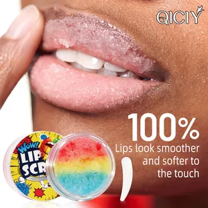 Detailansicht eines Regenbogen-Lippenpeelings für 100% glattere und weichere Lippen