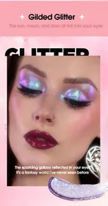Nahaufnahme von holografischem Chamäleon-Flüssiglidschatten mit lila und blauem Glitzer
