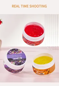 Detailweergave van kleurrijke fruithaargels met watermeloen-, druiven- en mangotexturen