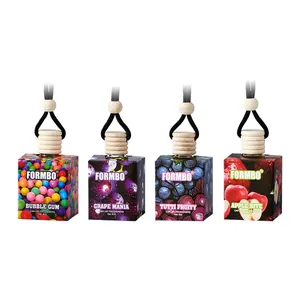 Set de quatre désodorisants de voiture FORMBO 8ml avec parfums fruités et bouchon bois