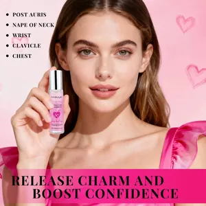 Mannequin tenant le roll-on d'huile de parfum aux phéromones Bosuya de 10 ml flacon