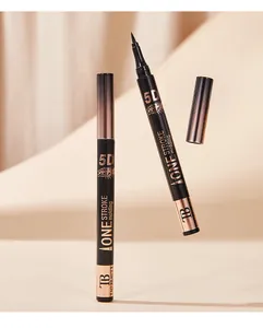 Eyeliner liquide Tao Beauty avec pointe ultra-fine pour un maquillage précis et imperméable.