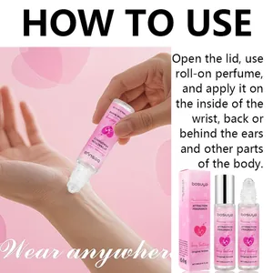 Gros plan montrant l'application du parfum à bille Bosuya 10ml longue durée sur le poignet