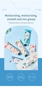 MEIDIÁN floral fragrance hand cream set with moisturizing botanical extracts.