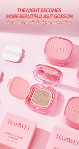 Nahaufnahme des langanhaltenden Tianwei Concealer-Kissens in rosa Verpackung