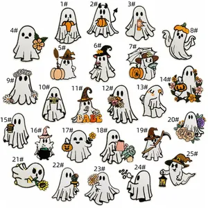 Colección de 25 parches bordados de fantasmas lindos para ropa y bolsos de Halloween