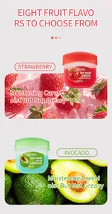 Vista detallada de los bálsamos labiales ADMD de fresa y aguacate para hidratación