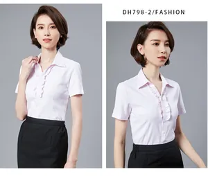 Elegante professionele slim fit blouse met korte mouwen en ruches voor op kantoor