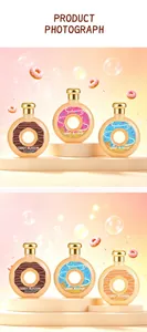 Collection unique de flacons de parfum en forme de donut aux couleurs vibrantes.