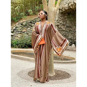 Casual printed long-sleeved kimono robe with retro equestrian pattern design.