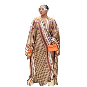 Elegant long sleeve kimono duster coat with geometric chain print and loose silhouette