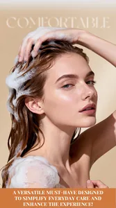 Primer plano de espuma rica en el cabello para champú y jabón 2 en 1 de hierbas.