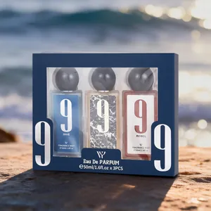 Πολυτελές σετ δώρου 3 γυναικείων αρωμάτων Eau de Parfum 50ml σε σκούρο μπλε κουτί