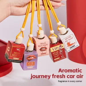 Set van FORMBO Musk auto-luchtverfrisser parfumhangers in diverse kleuren en geuren