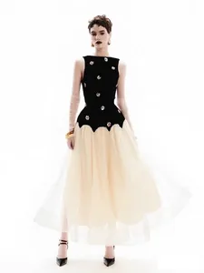 Elegant Hepburn style sleeveless dress with 3D floral embellishments and tulle skirt