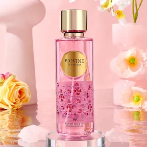 Brume corporelle rose élégante au parfum floral, flacon 230 ml parfum durable.