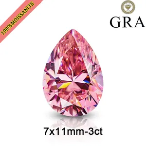 Vista macro de moissanita rosa de 3 quilates corte pera con certificación GRA y brillo