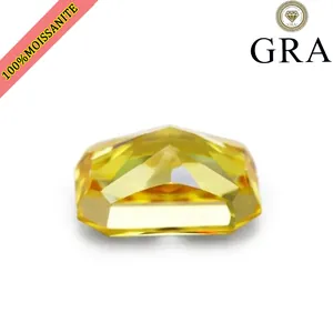 Vista detallada de una piedra moissanite amarillo limón de talla radiant para joyas
