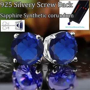 Detailansicht der blauen synthetischen Korund-Ohrstecker mit 925 Silber Schraubverschluss