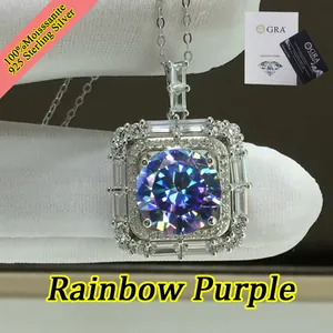 Dettaglio pendente in moissanite viola arcobaleno in argento sterling 925