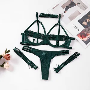 Élégant ensemble de lingerie sexy quatre pièces vert foncé avec bretelles en maille