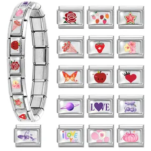 Pulsera de dijes modulares italianos de acero inoxidable con diseños de corazones y frutas
