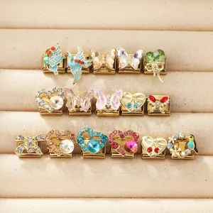 Assortiment de breloques pour bracelet italien avec motifs papillons et cœurs colorés