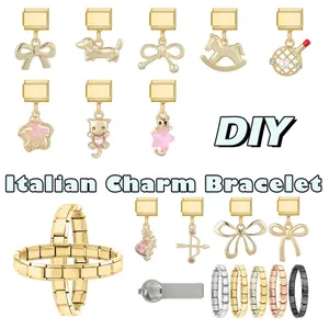 Assortiment de breloques dorées et de maillons pour bracelets italiens de style DIY