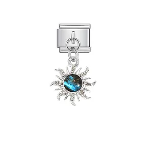 Silberner italienischer Modul-Charm-Anhänger mit funkelnder Sonne und blauem Motiv