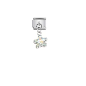 Detailansicht italienischer Link-Charm mit irisierendem Sternanhänger für Armband