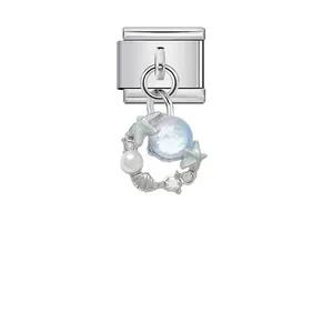 Eslabón de charm modular italiano con estrella de mar, concha y colgante de perlas