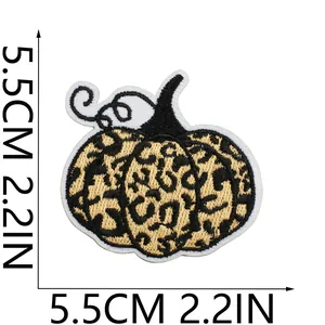 Detail view of leopard print pumpkin embroidery patch with 5.5cm size annotation.